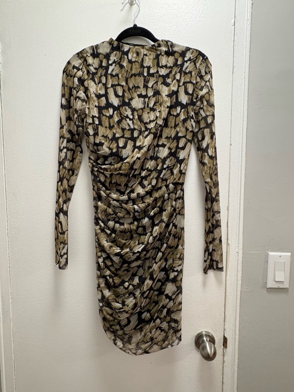 Long Sleeve Ruched Dress in Olive and Black